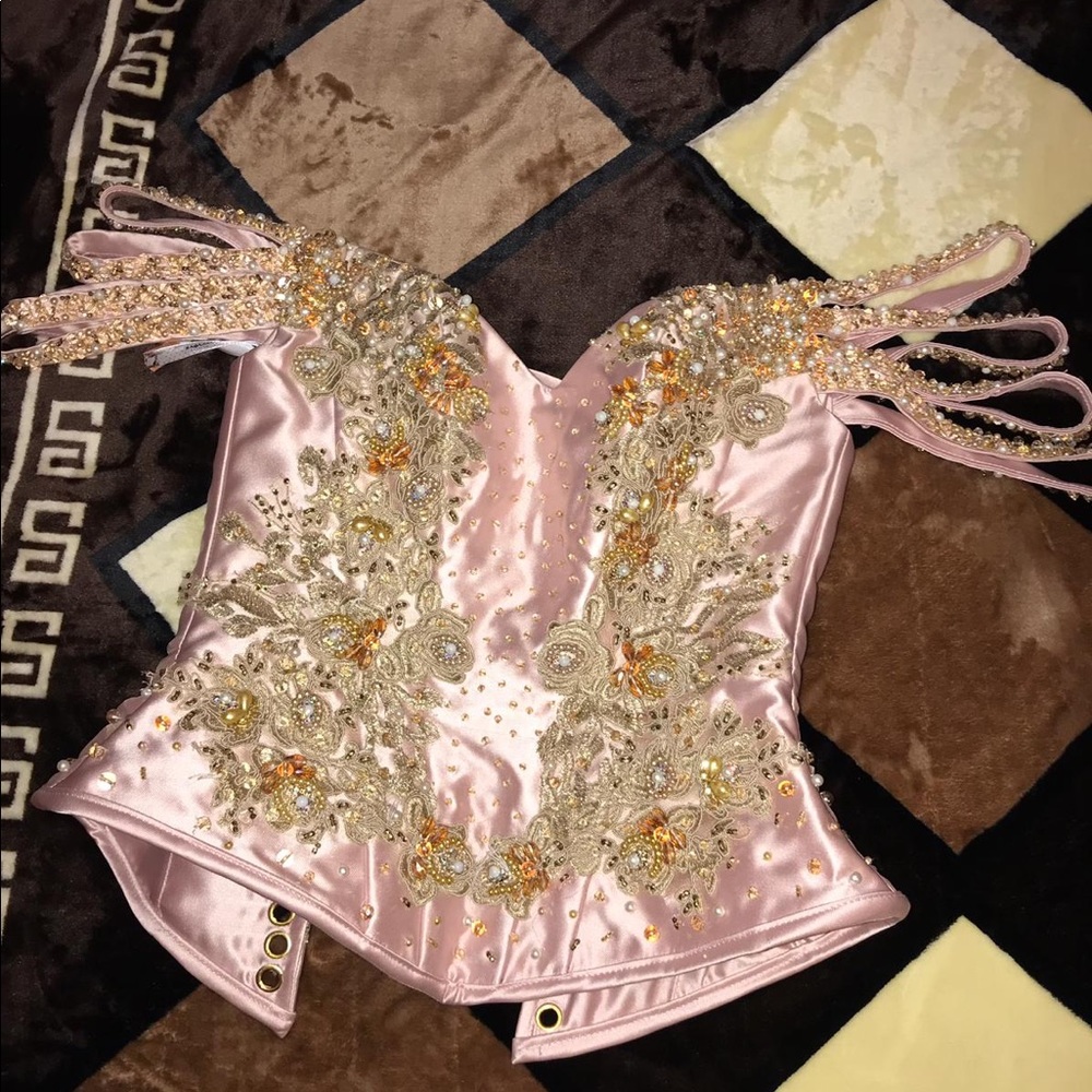Dress - Picture 4 of 8